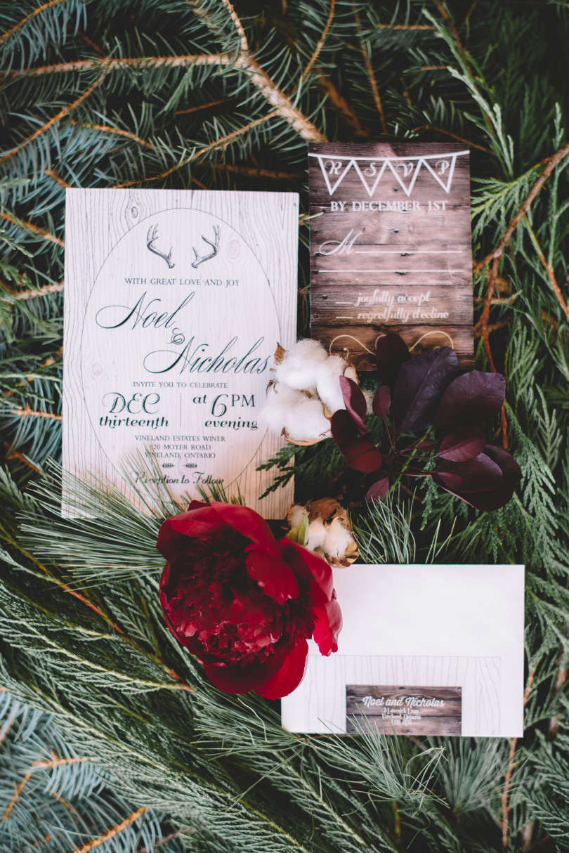 ELEGANT CHRISTMAS WEDDING THEME