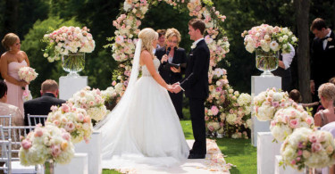 LUSCIOUS PINK SUMMER WEDDING IN ONTARIO