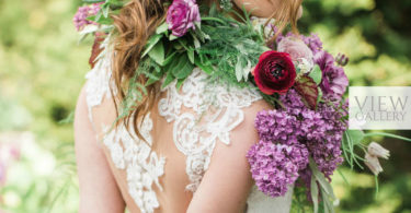 5 Ways To Accessorize Your Wedding Flowers