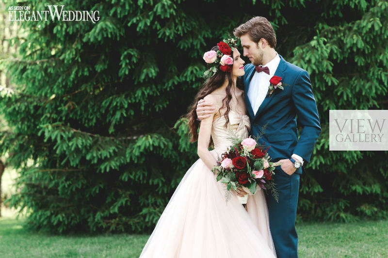 DARK RED BOHO WEDDING OUTDOORS