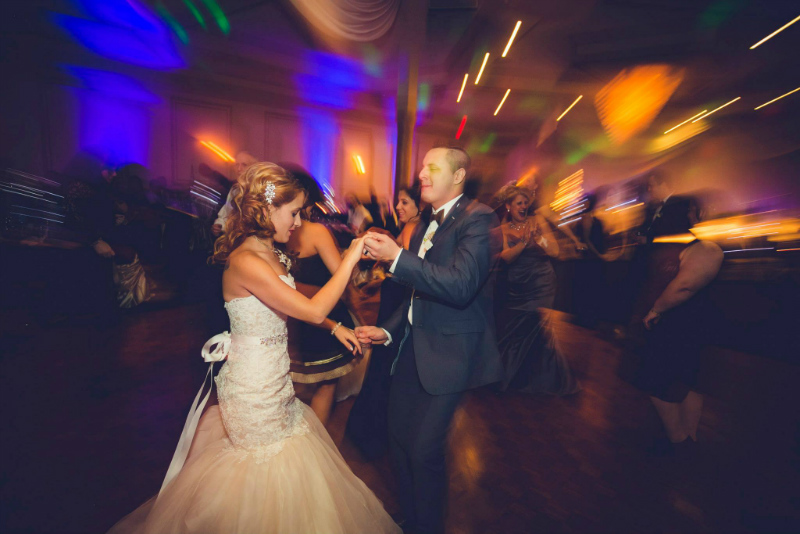 Toronto Wedding DJ Services from Del Vinyl Entertainment