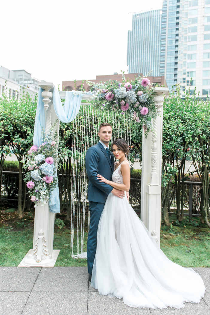 rustic garden wedding theme in the city