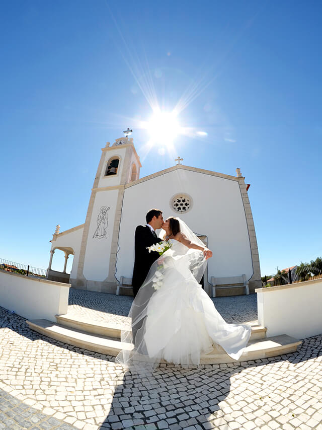 wedding photo ideas with wide angle lens