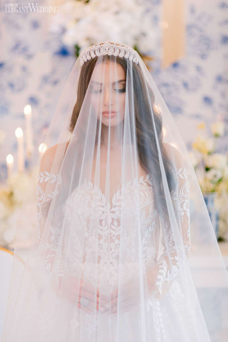 bride with veil