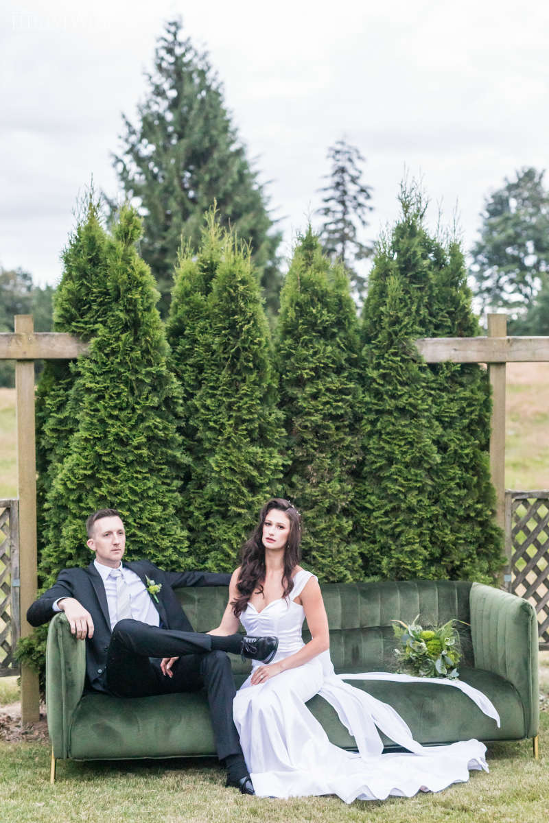 intimate garden wedding during covid 19