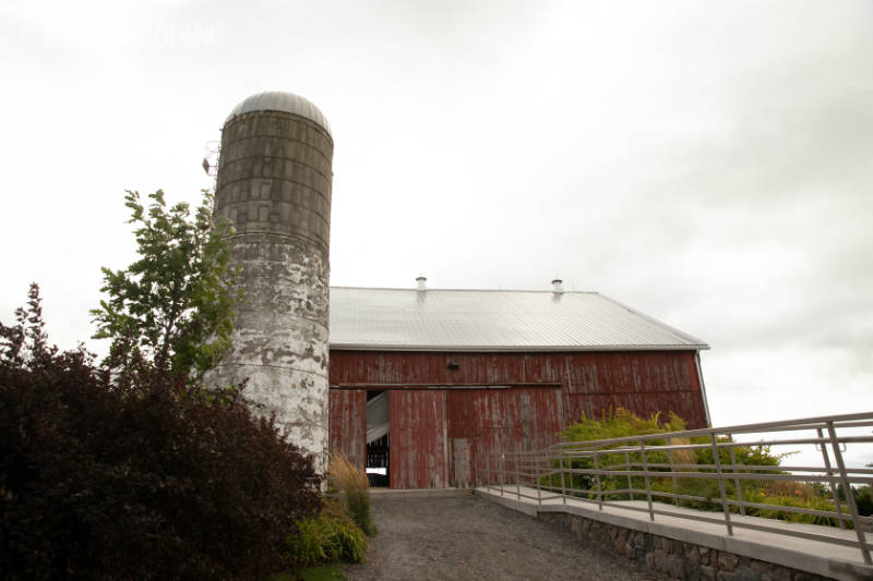 barn wedding ontario