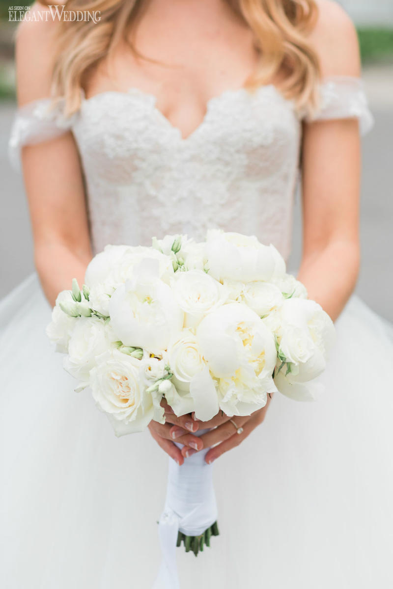 white wedding bouquet