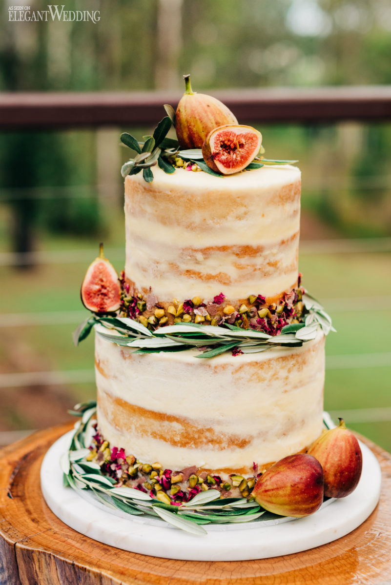 naked wedding cake for a cohesive wedding theme