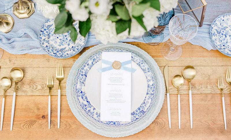 Chinoiserie table setting