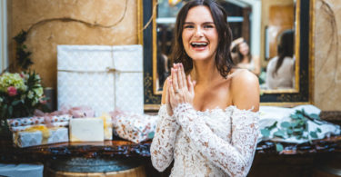 who to invite to your bridal shower