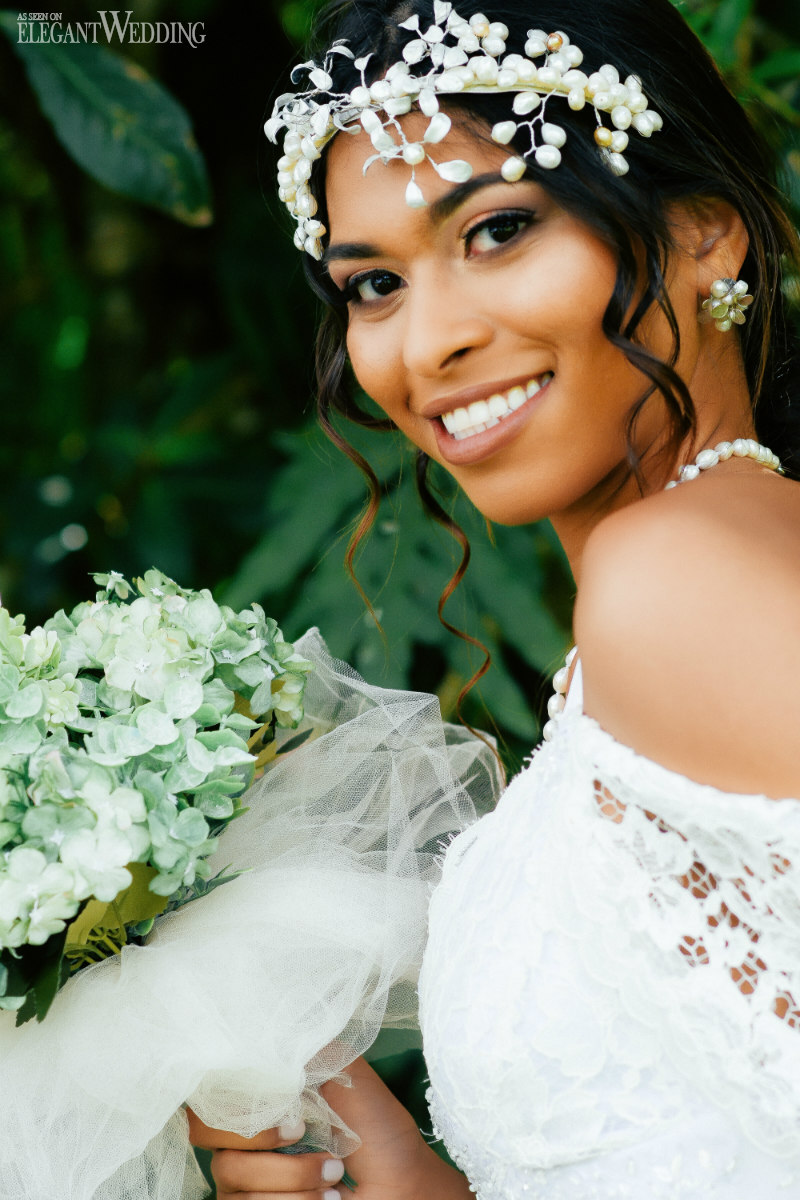 smiling bride good teeth for your wedding day