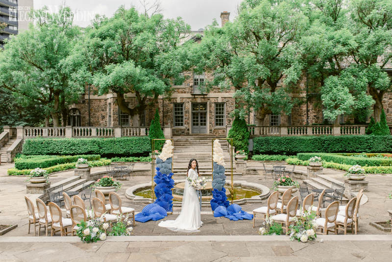 blue and white asian style wedding ceremony