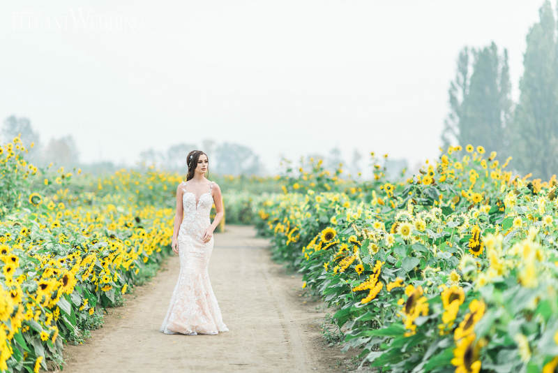 beautiful bride in a sunflower wedding theme