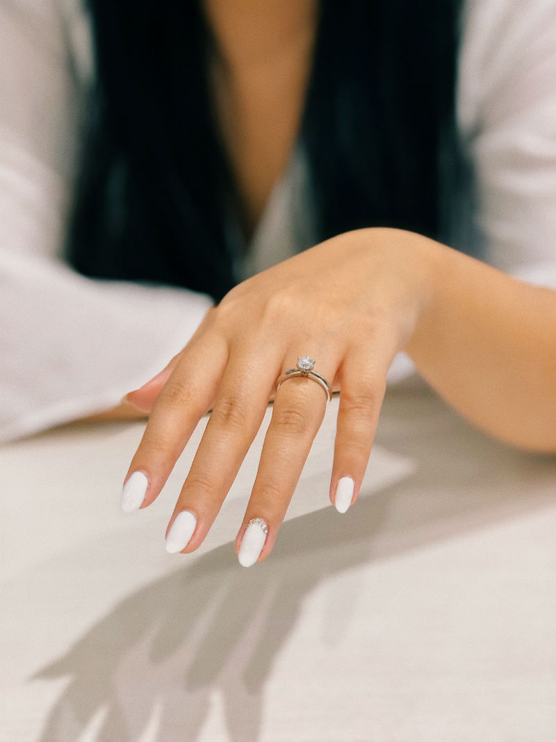 bride manicure