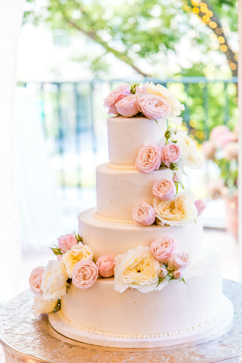 cake with flowers