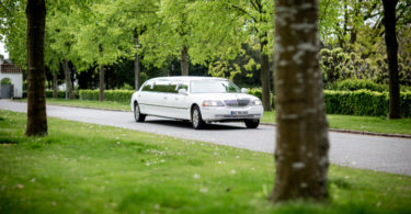 hiring a limousine service