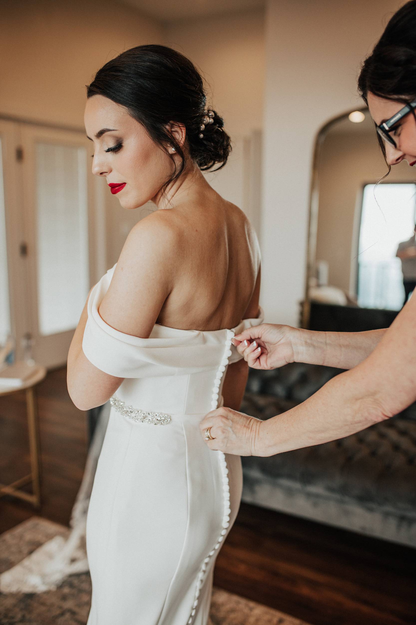 bride getting ready