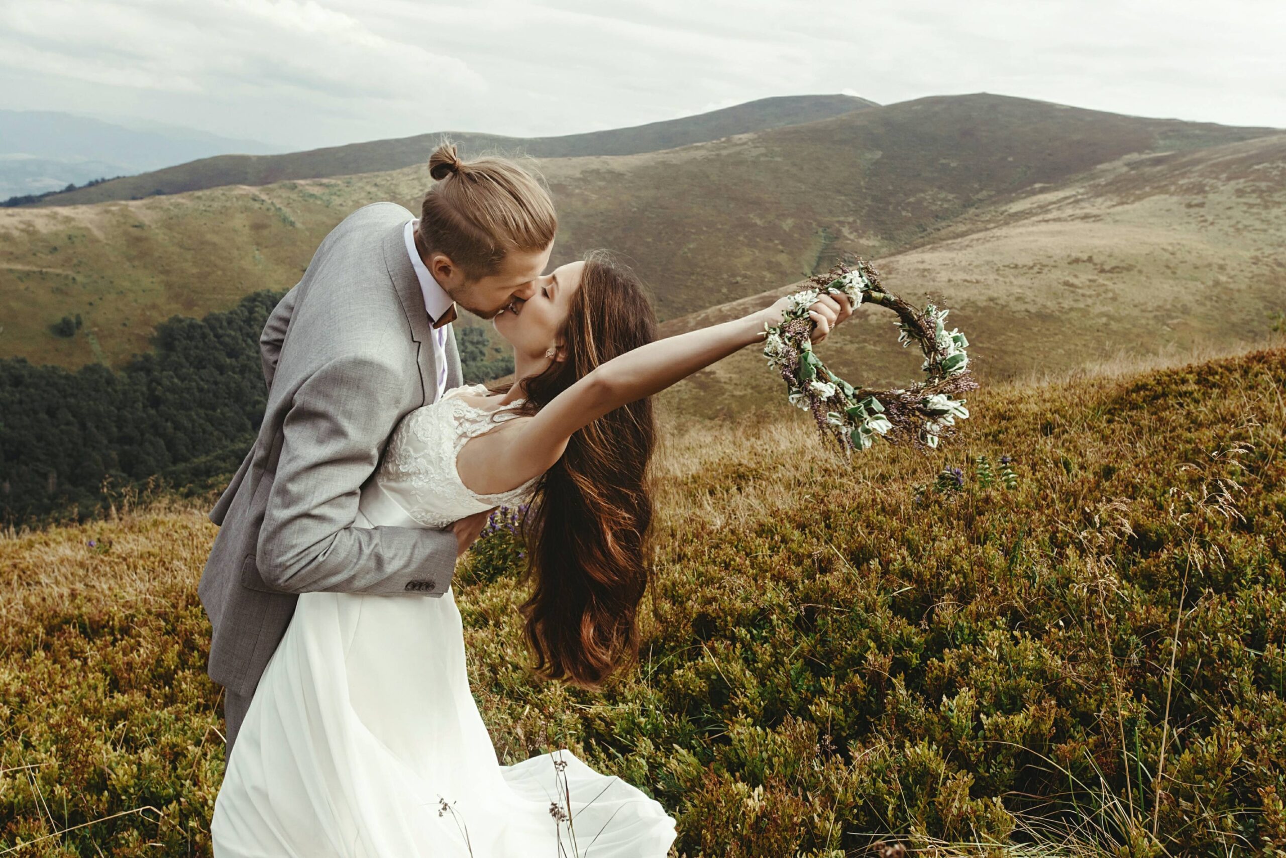 wedding posing