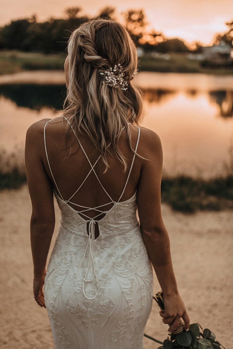 frizz free hair for your wedding day