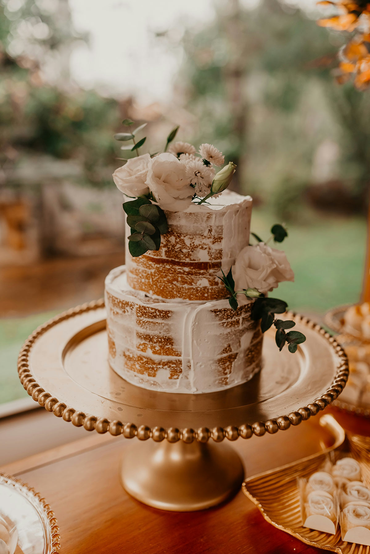 rustic wedding cake