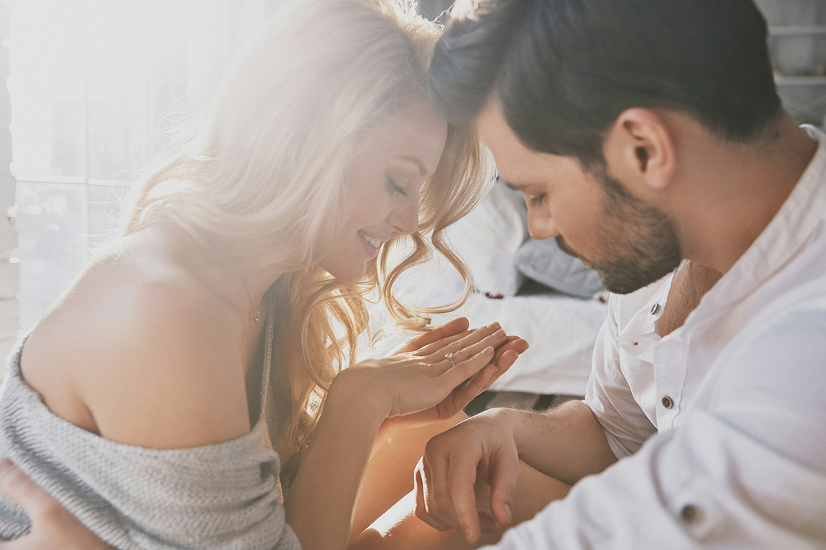 3 stone diamond ring engagement proposal