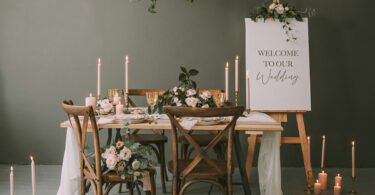 vintage wedding decor