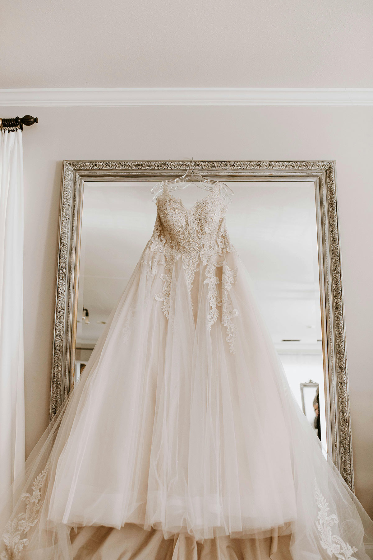 wedding dress