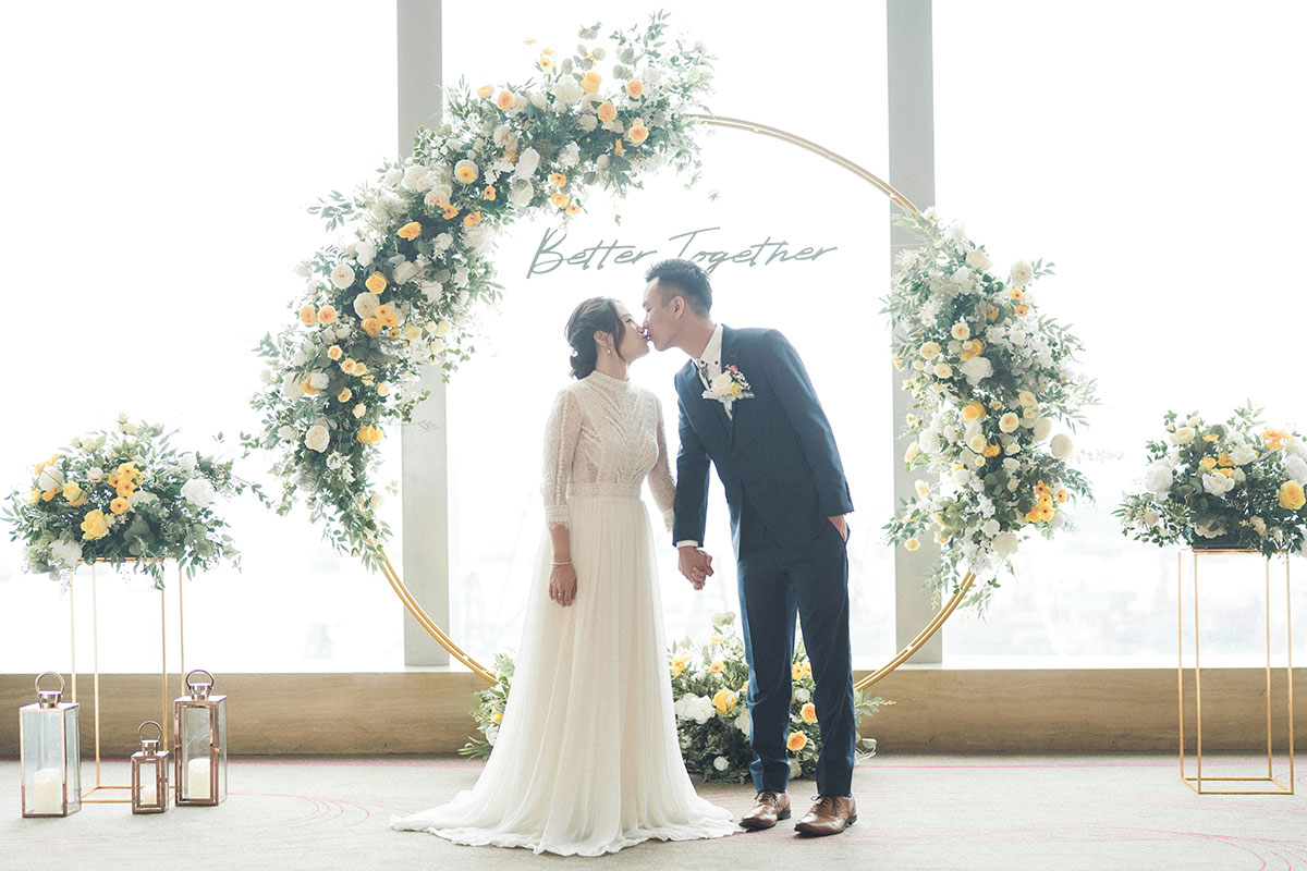 floral wedding arch