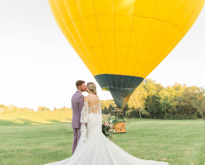 hot air balloon wedding theme