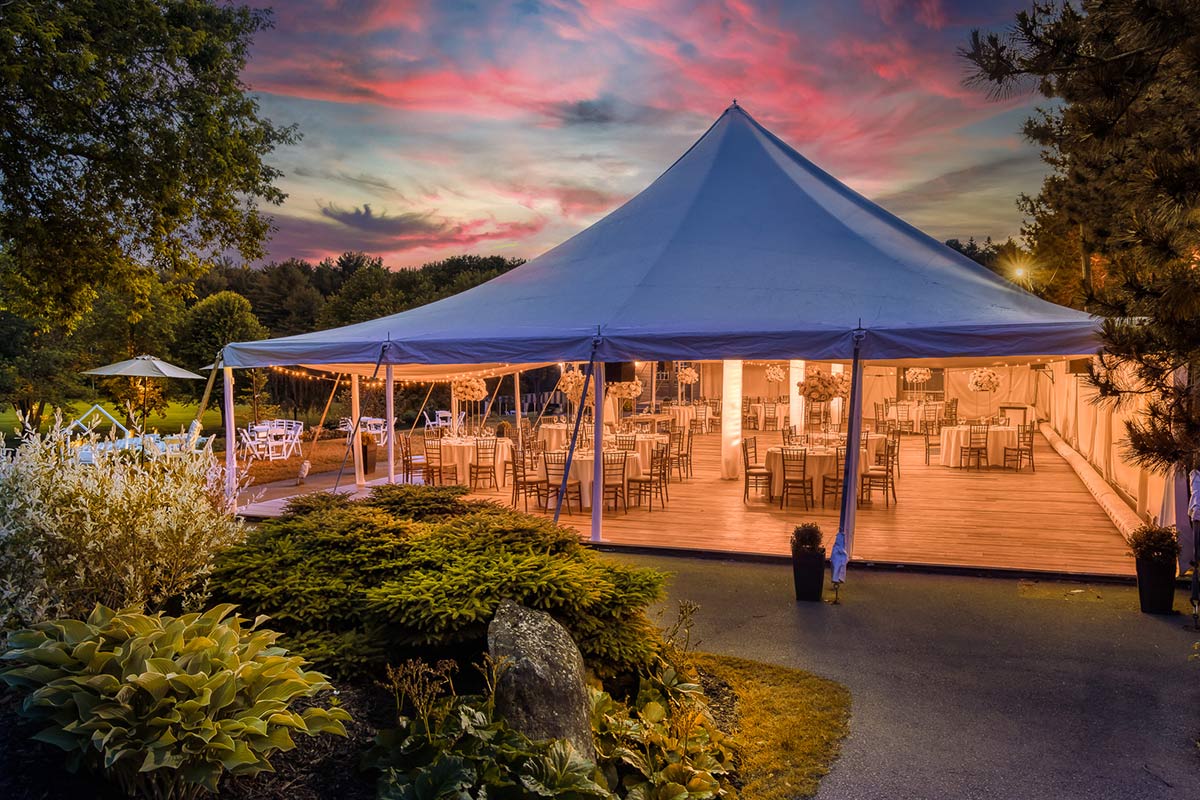 la distinction for a tent wedding in quebec